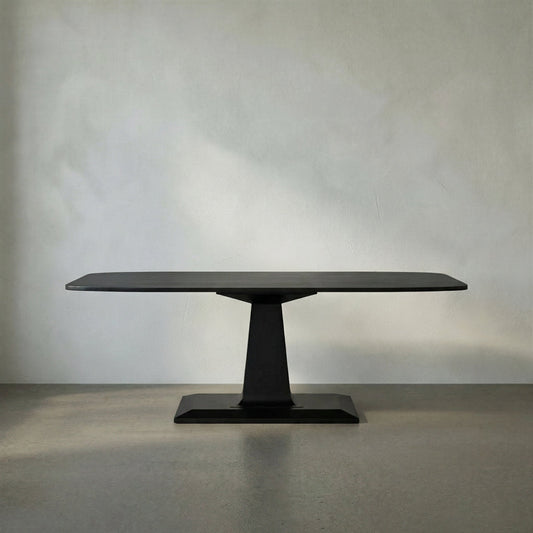 Noir Amboss Metal Dining Table