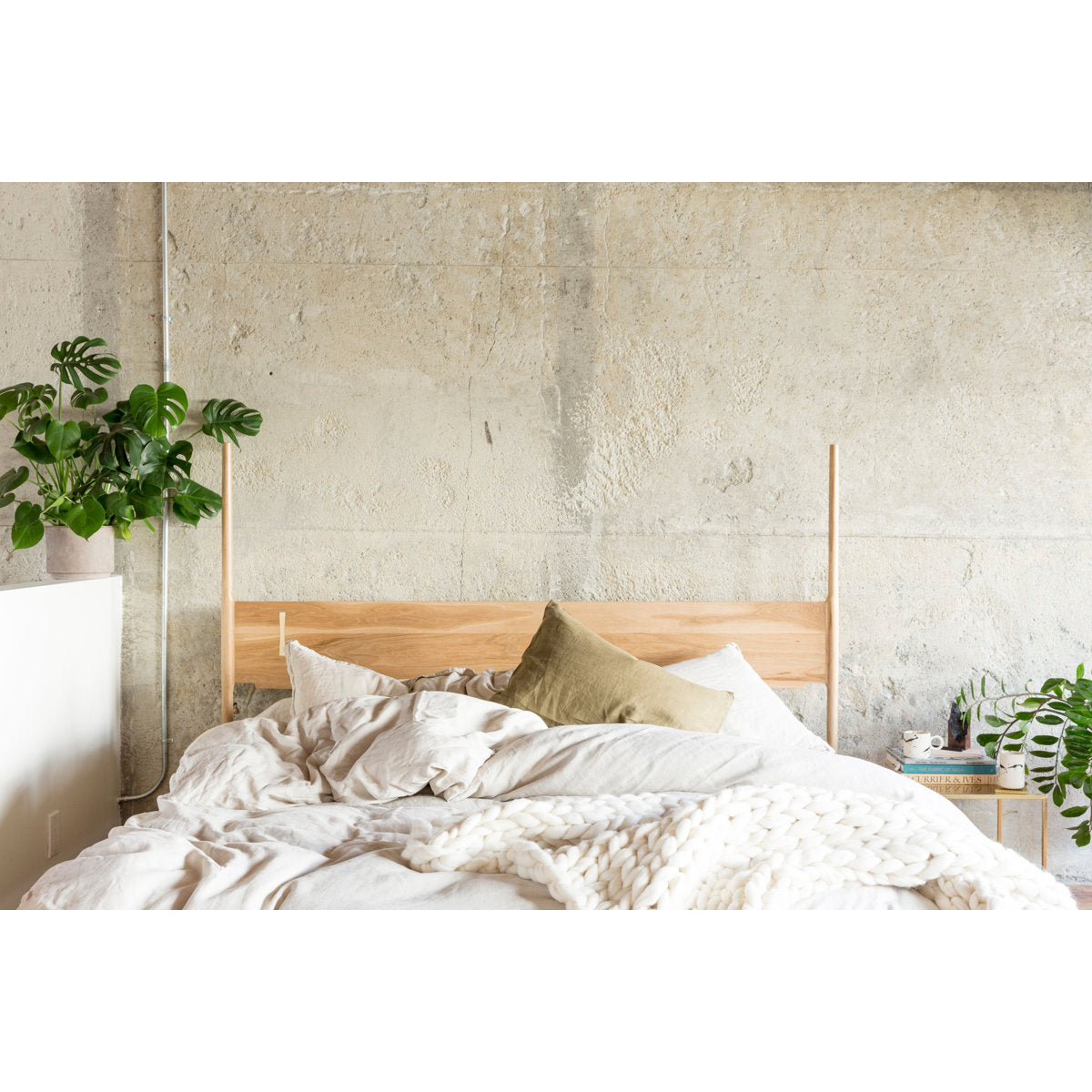 Earl Home Dansk Bed