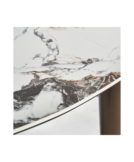 Oroa Laggan Dining Table