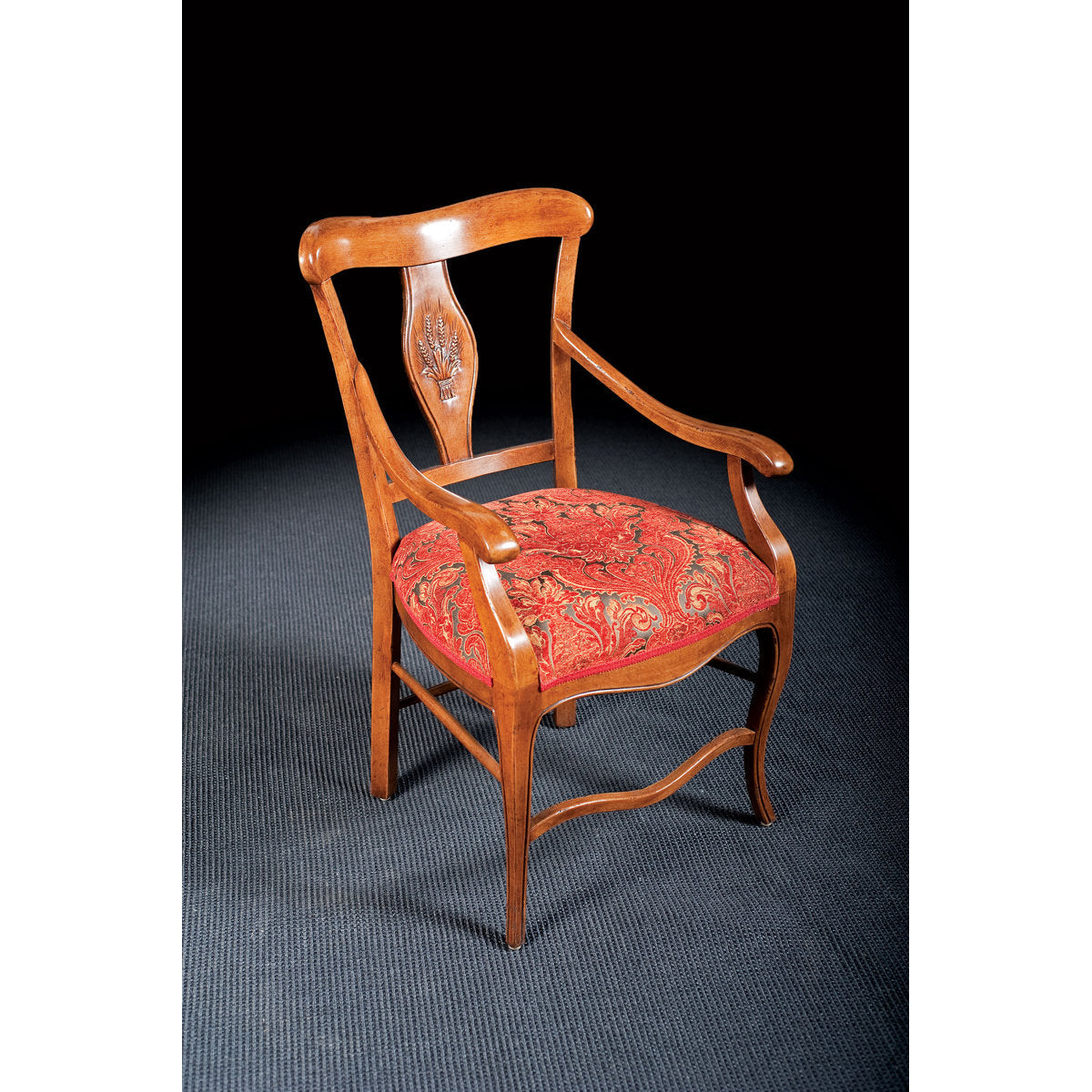 Muslin Upholstered Arm chair