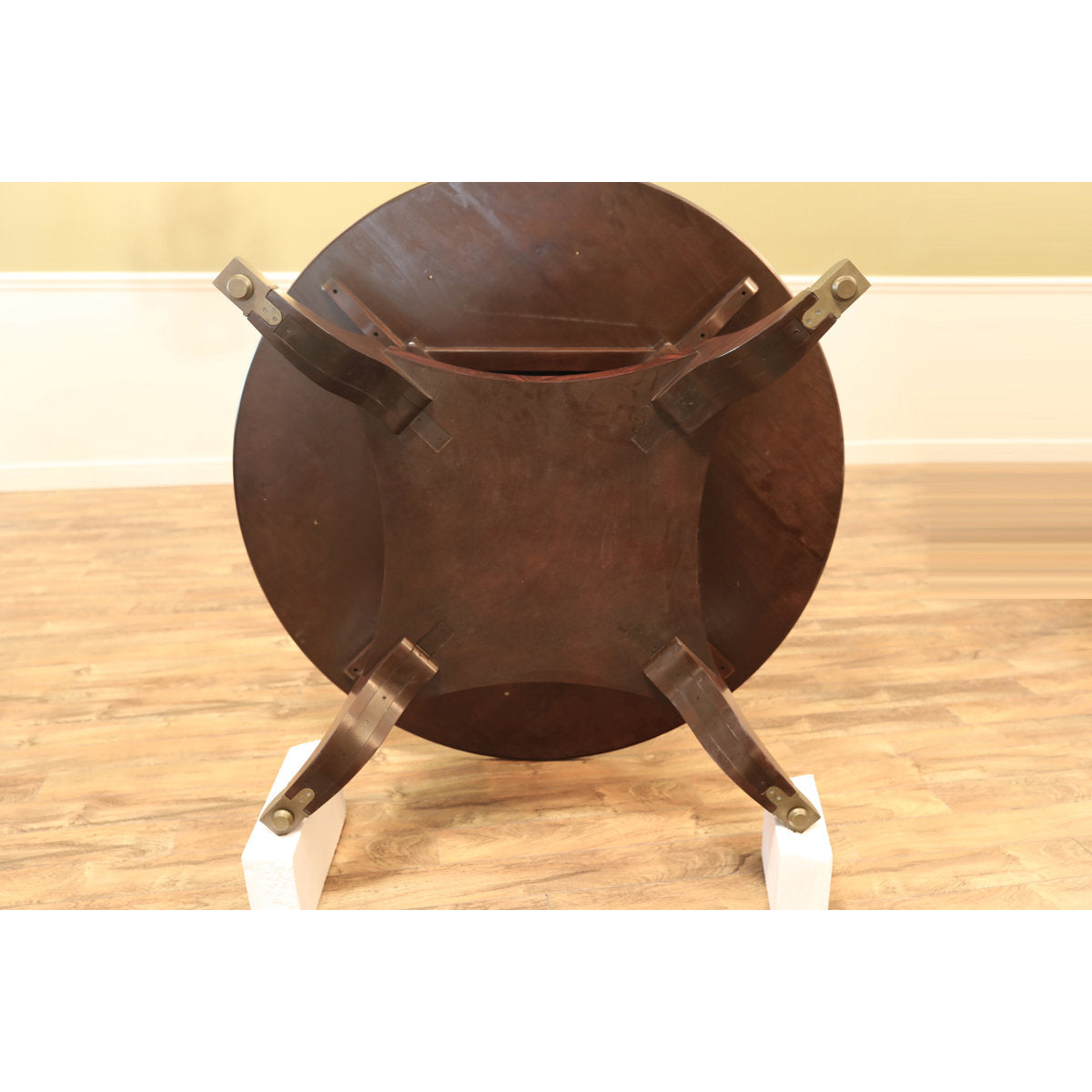 Round Mahogany Wood Dining Table