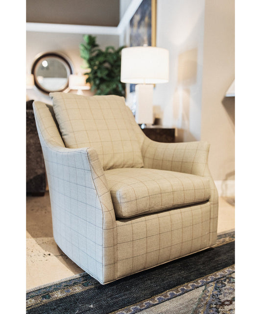 Huntington House Swivel Chair