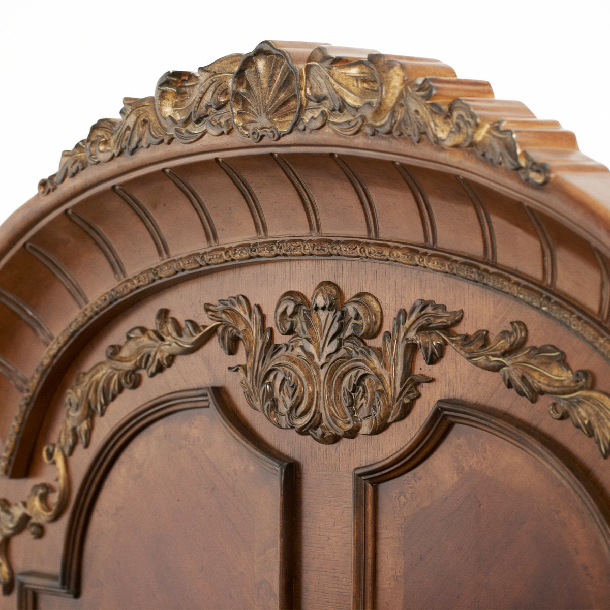 Michael Amini Villa Valencia Eastern King Poster Bed Classic Chestnut