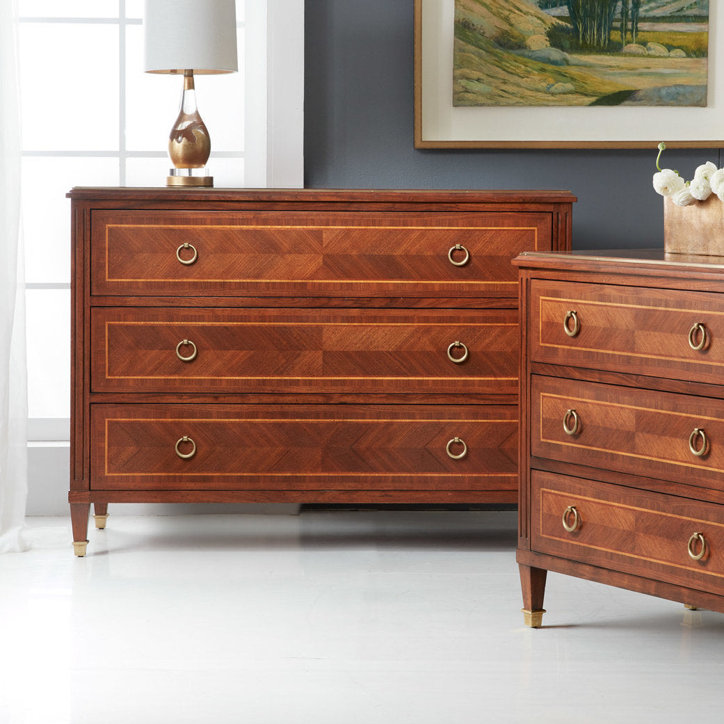 Villeneuve 3 - Drawer Dresser