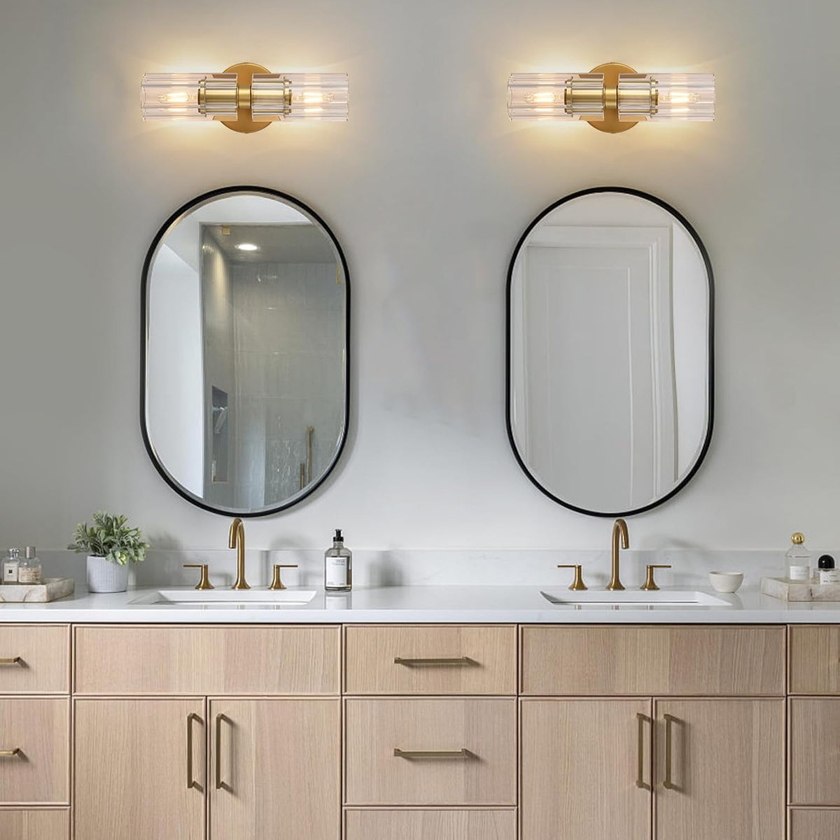 Arcachon Crystal Linear Sconce