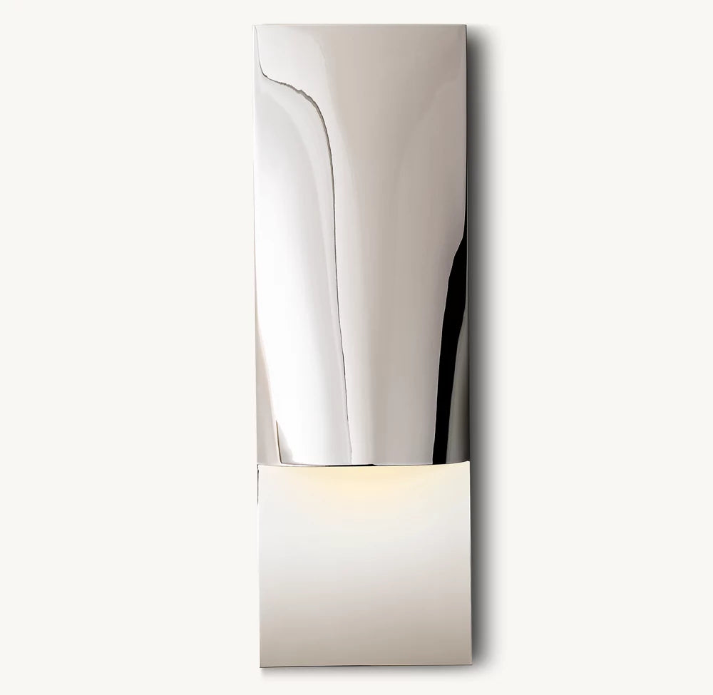 Taza Vertical Rectangular Sconce