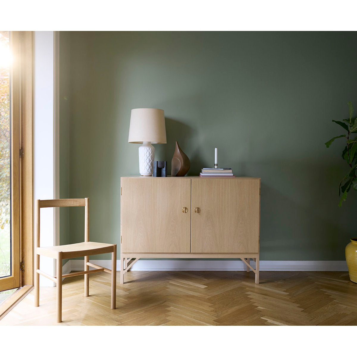 A232 48.03'' W Sideboard
