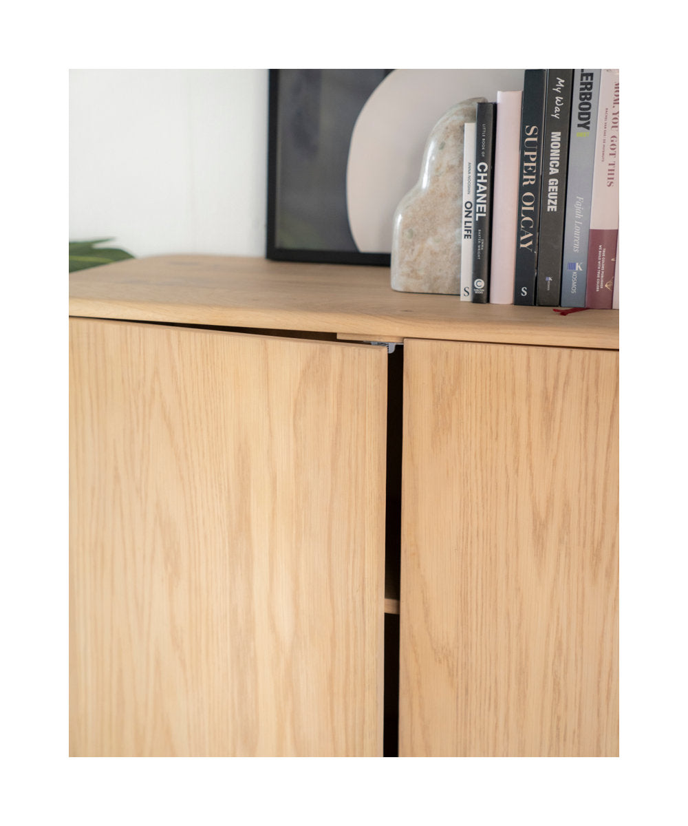 Eleonora Harvey Cabinet