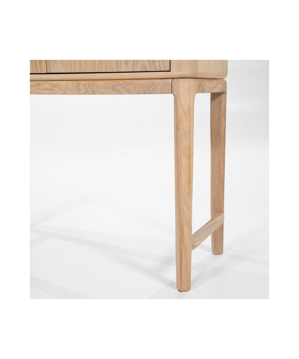 Eleonora Harvey Cabinet
