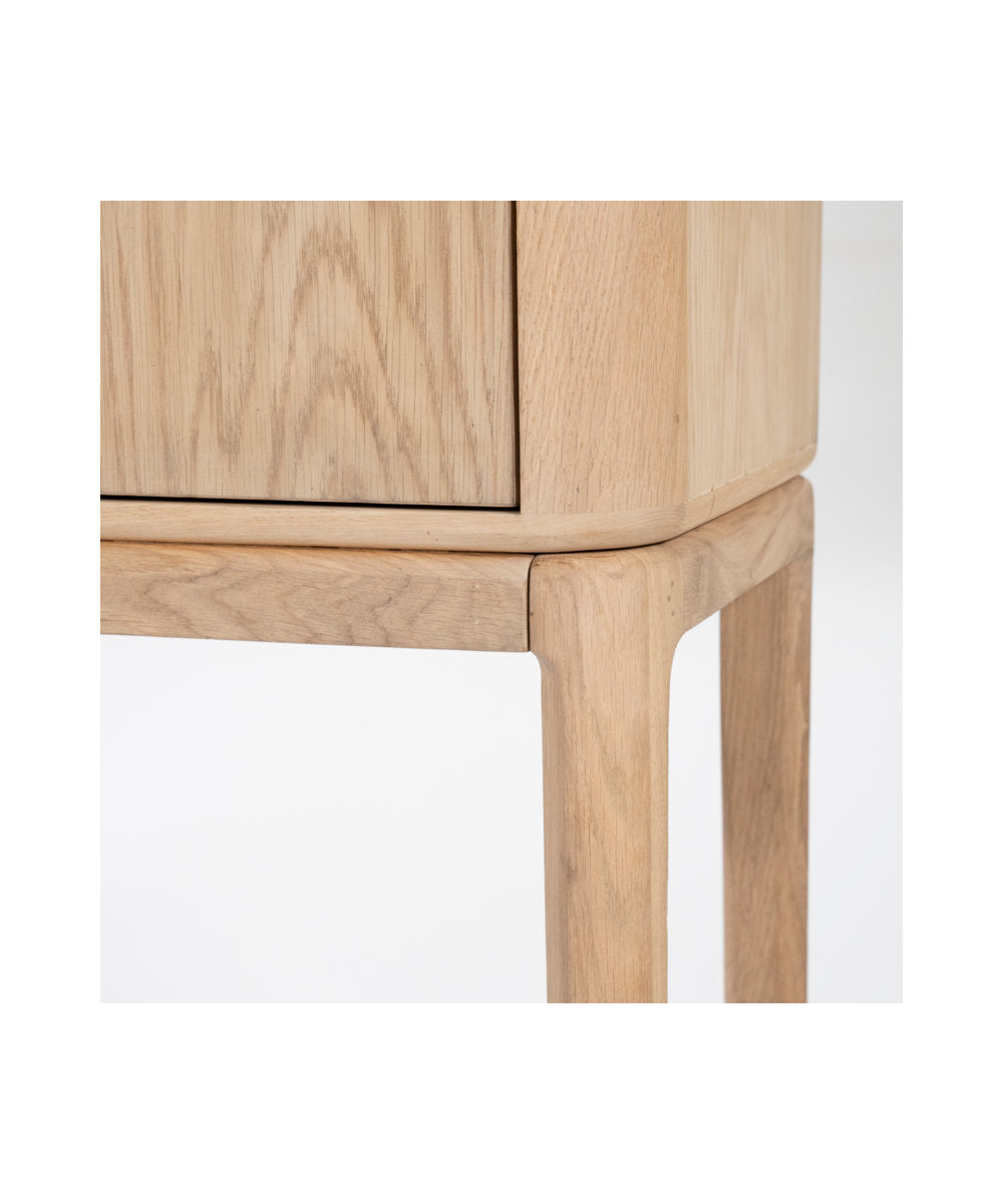 Eleonora Harvey Cabinet