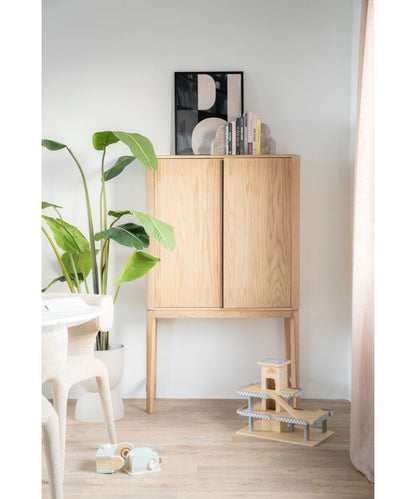Eleonora Harvey Cabinet