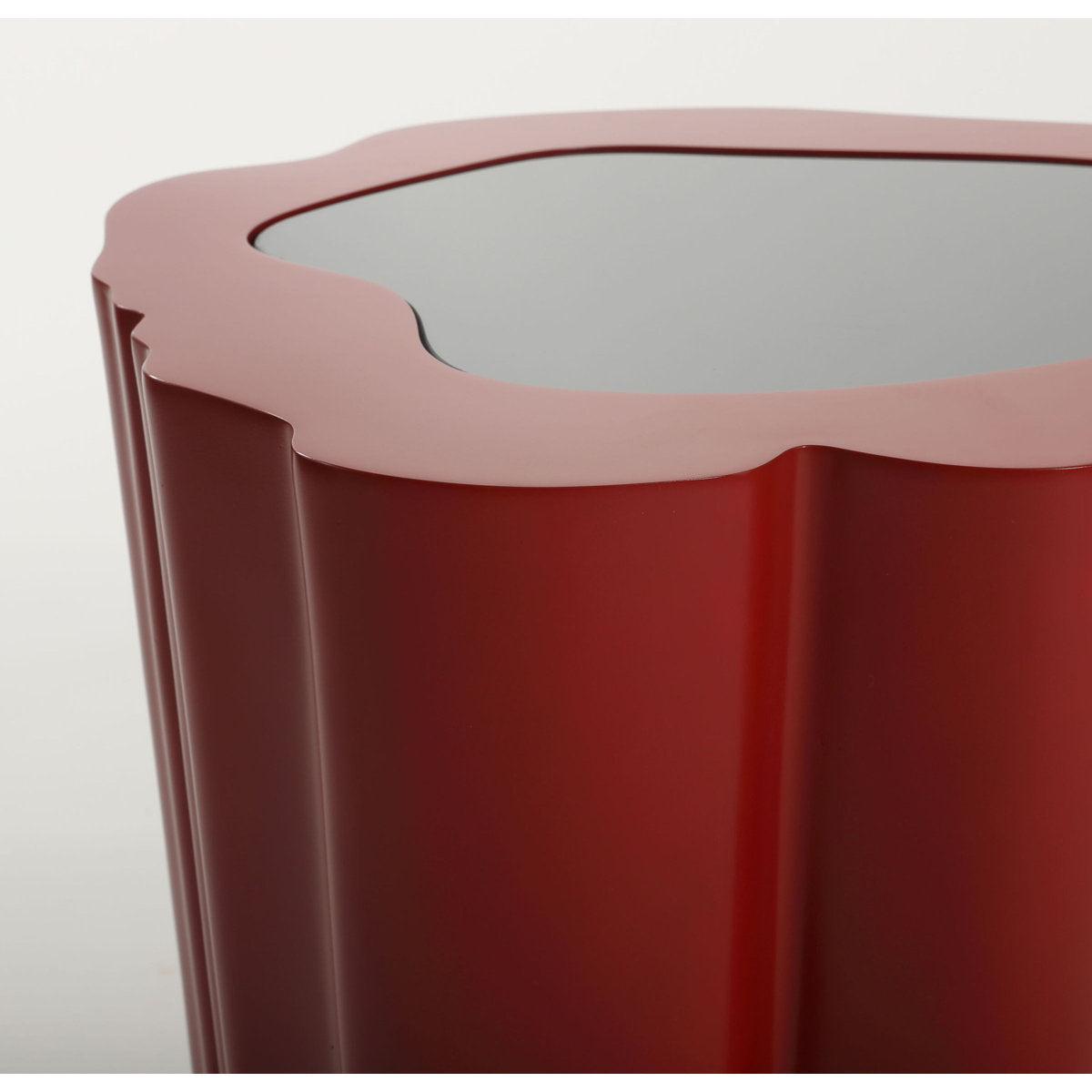 Amorphous Cocktail Table W/Glass Top