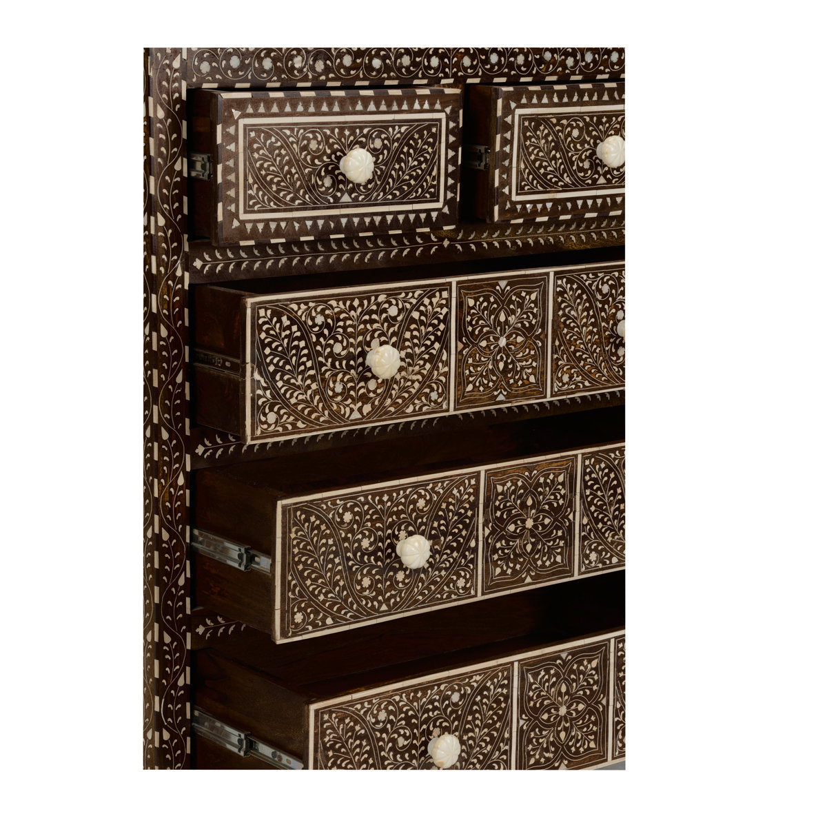 Chelsea House Aryana Chest