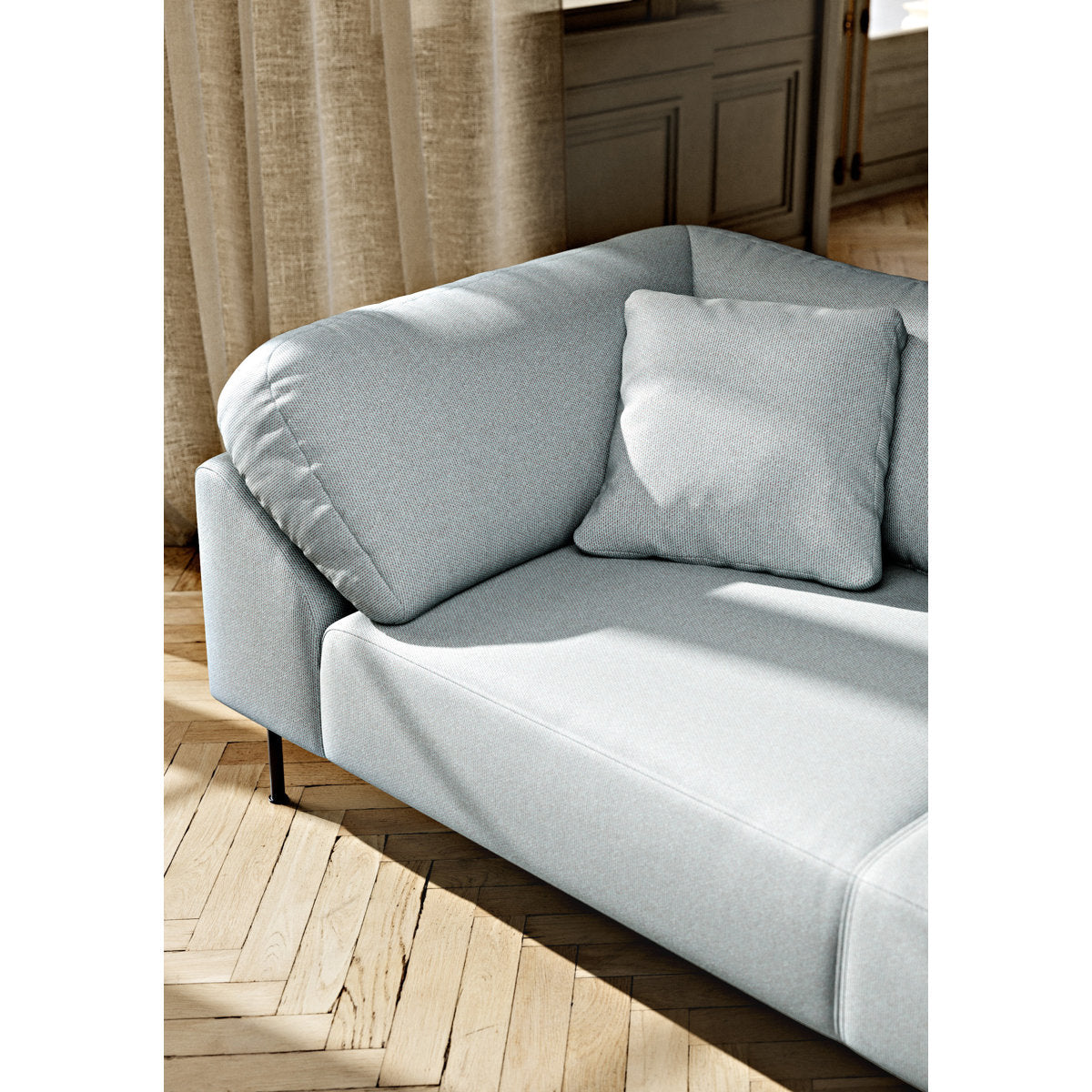 Woud Collar 25 Seater