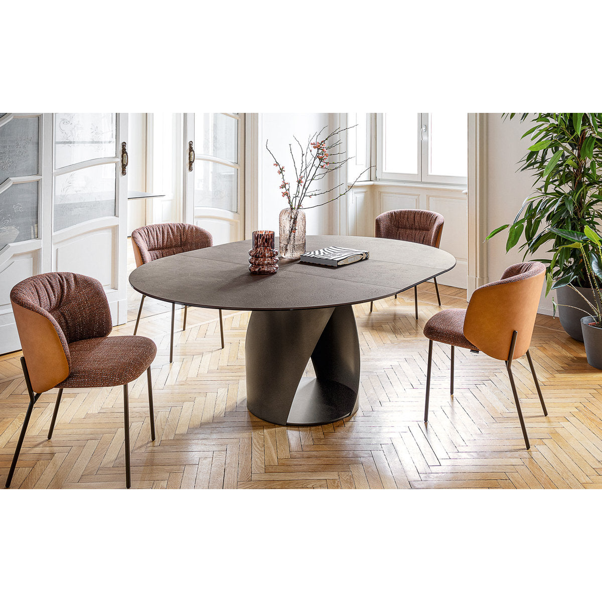 Calligaris Cyclone Extendable Tables