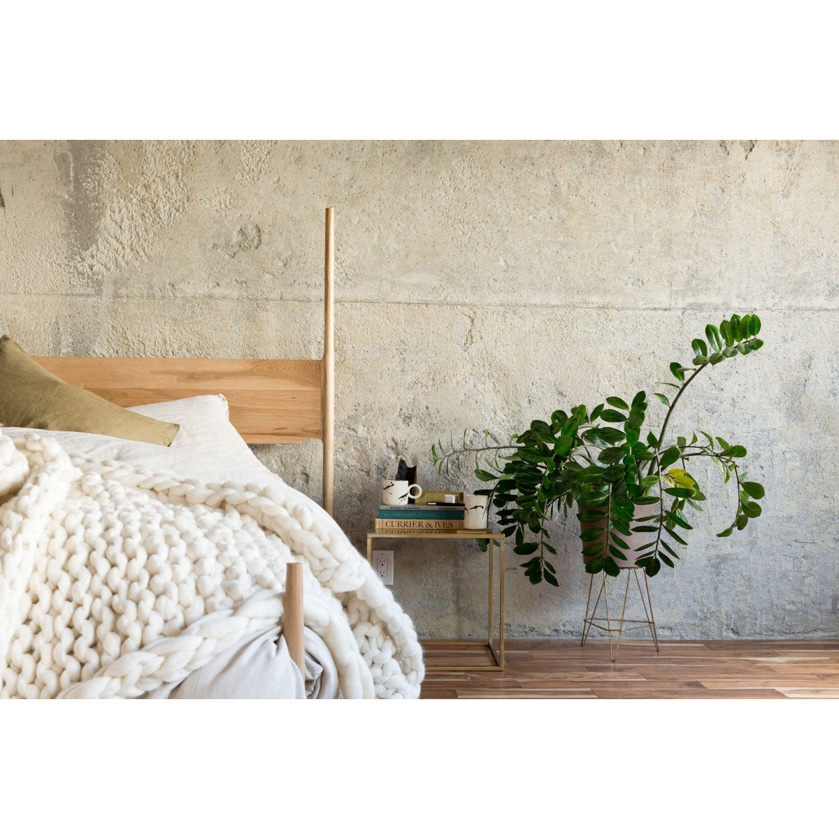 Earl Home Dansk Bed