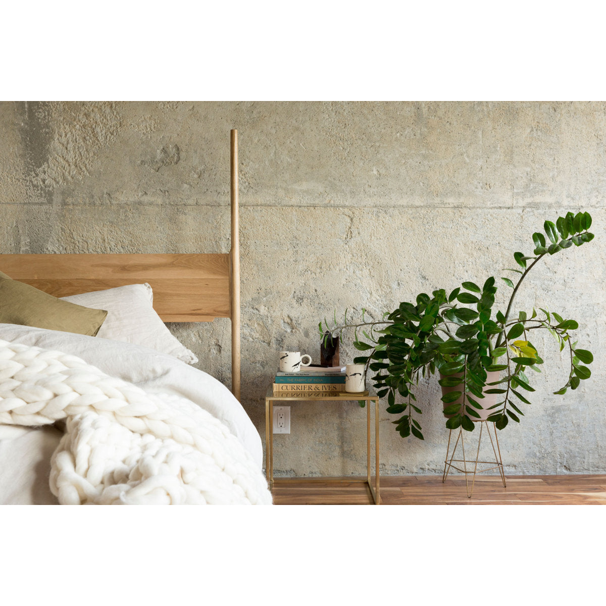 Earl Home Dansk Bed