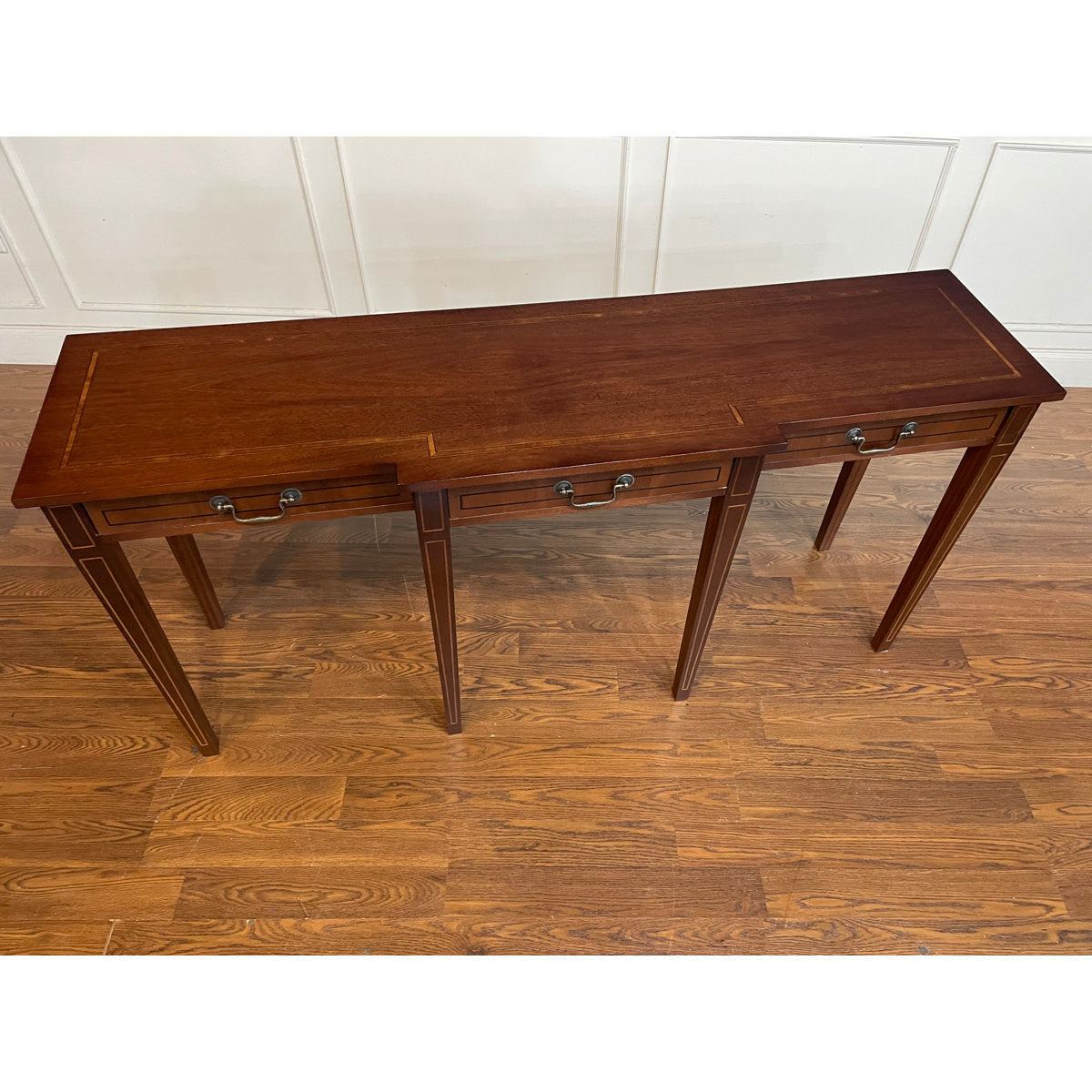 Hepplewhite 65'' W Console Table