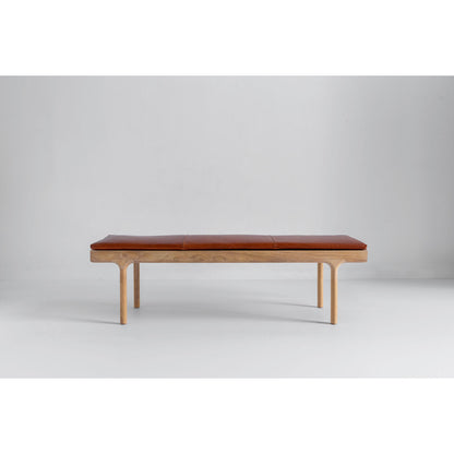 Highland Bench | Wheat