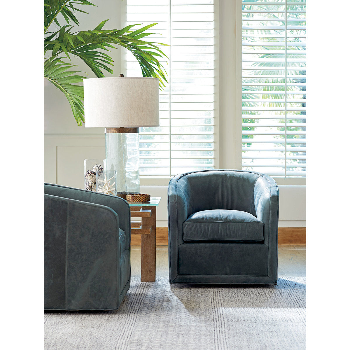 Los Altos Colton Leather Swivel Chair