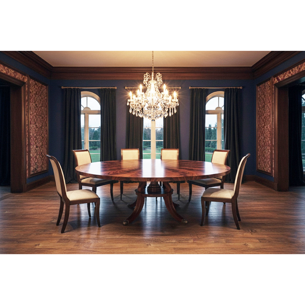 Mahogany Dining Table With Outswept Duncan Phyfe Pedestal