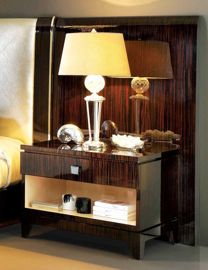 Makassar 1 - Drawer Nightstand in Brown