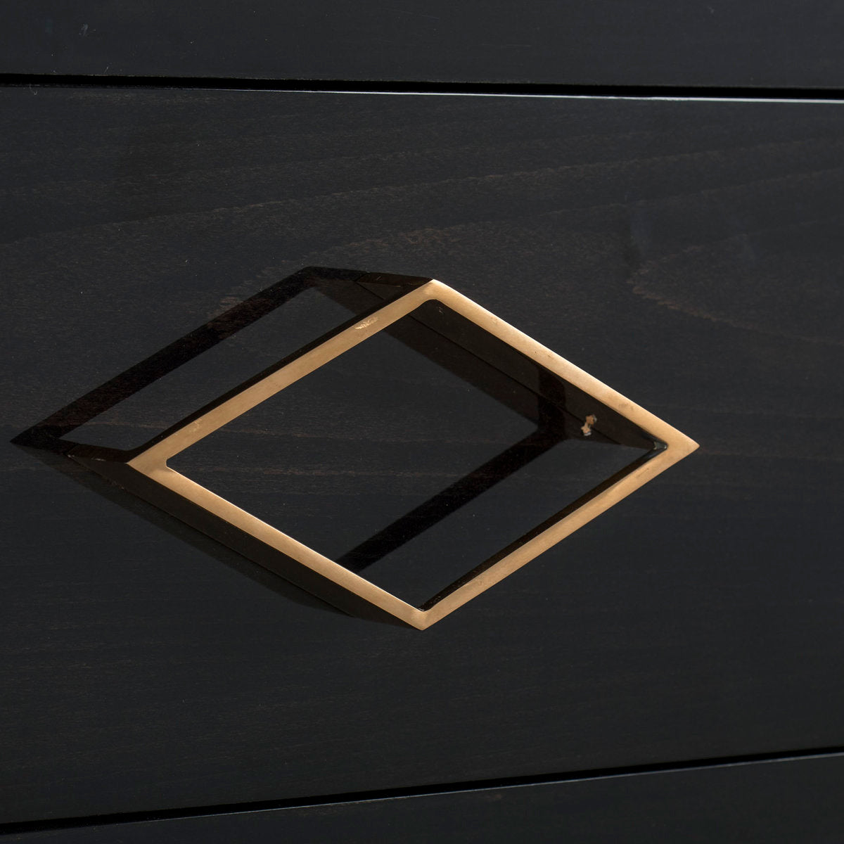 Oakland 3 - Drawer Dresser
