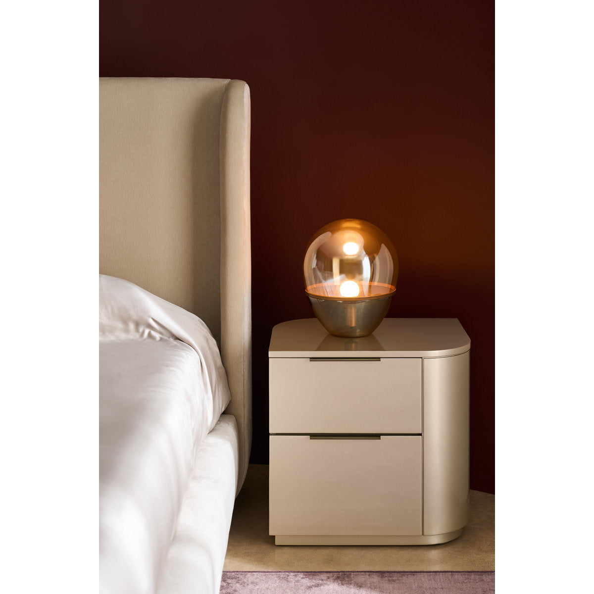 Caracole Oblique Bed