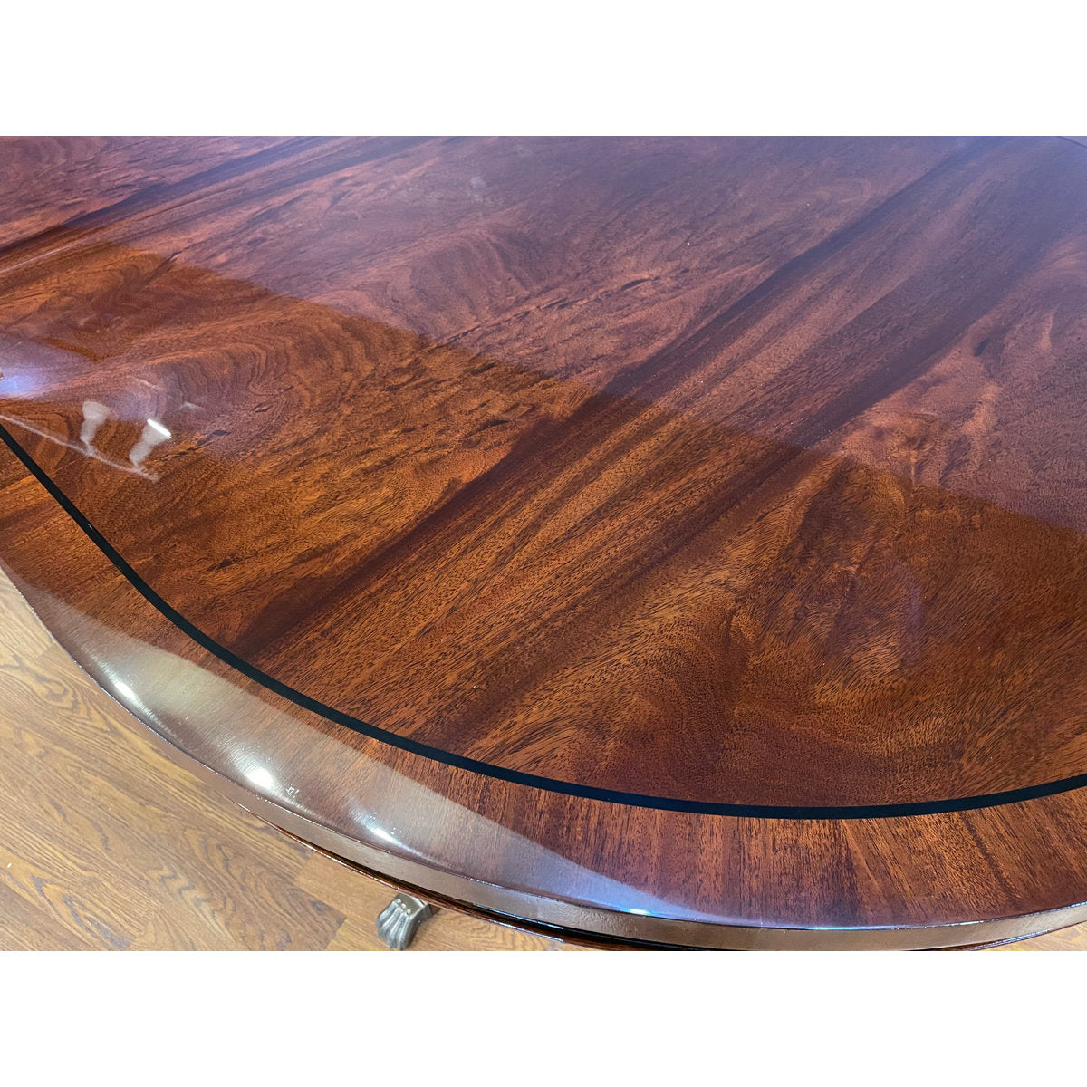 Oval Mahogany Wood Dining Table