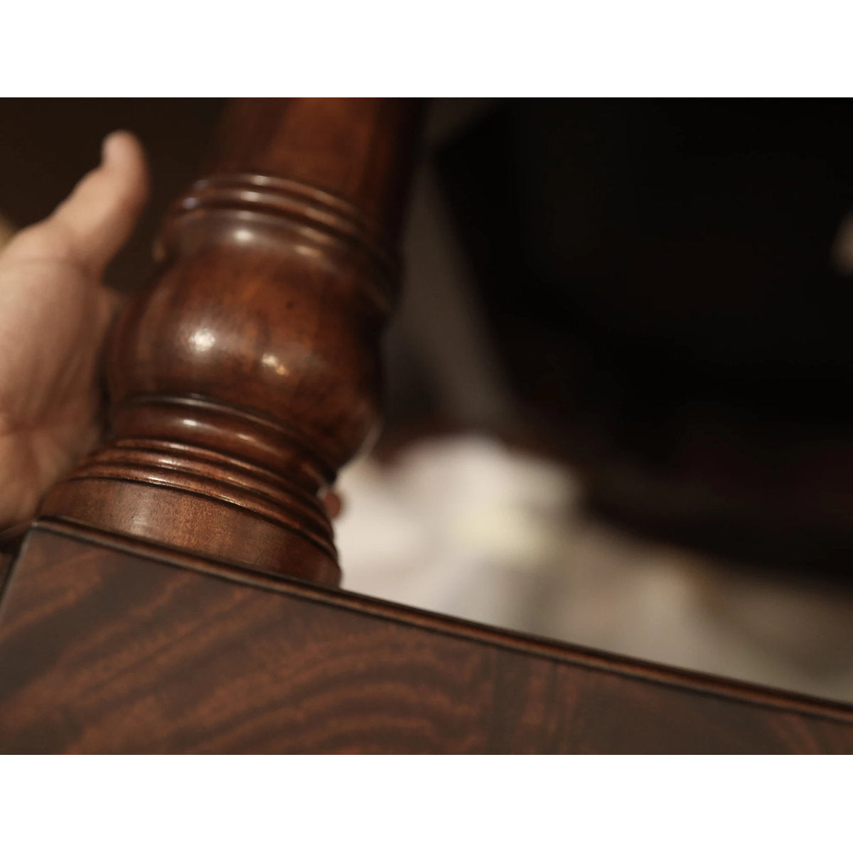 Round Mahogany Wood Dining Table