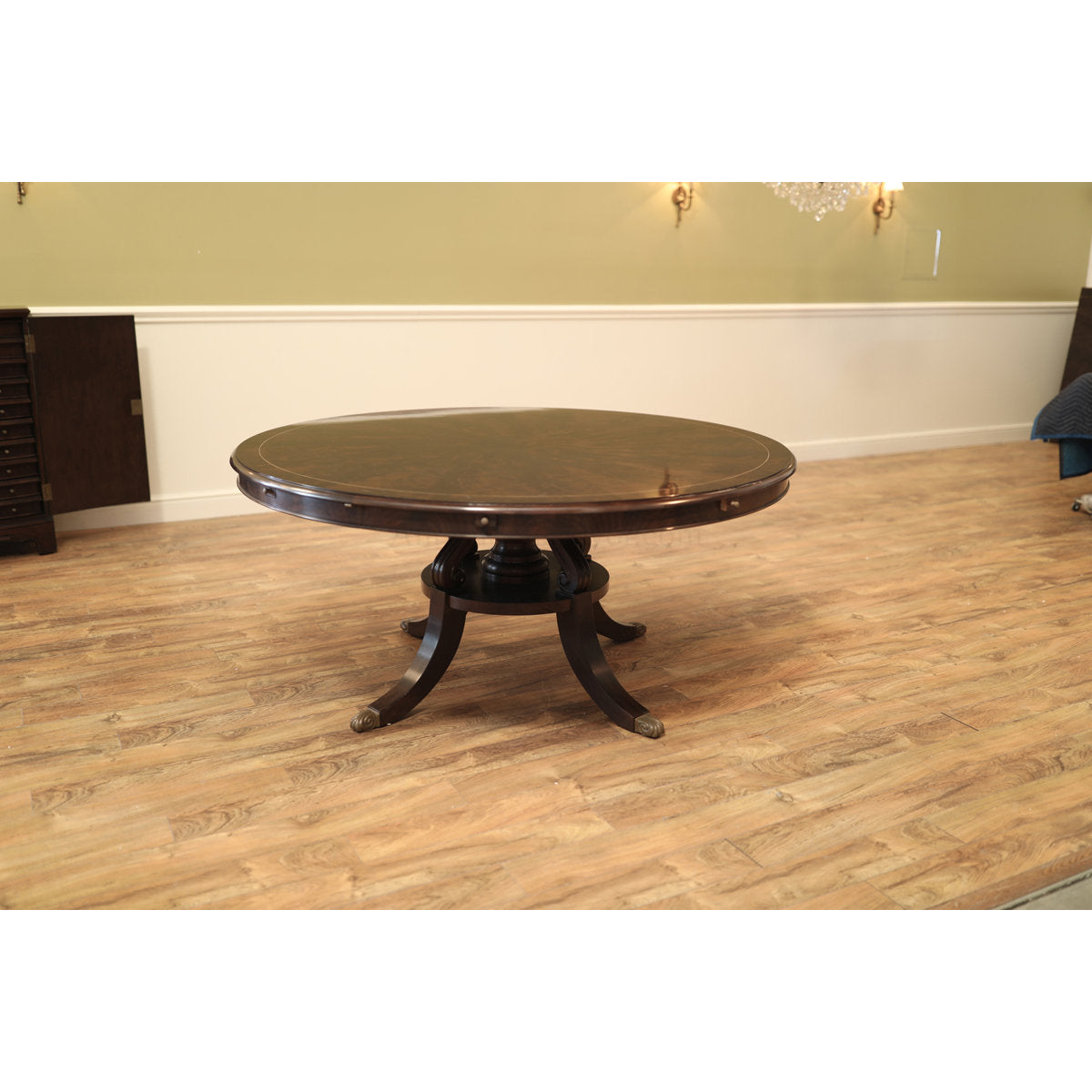 Round Mahogany Wood Dining Table