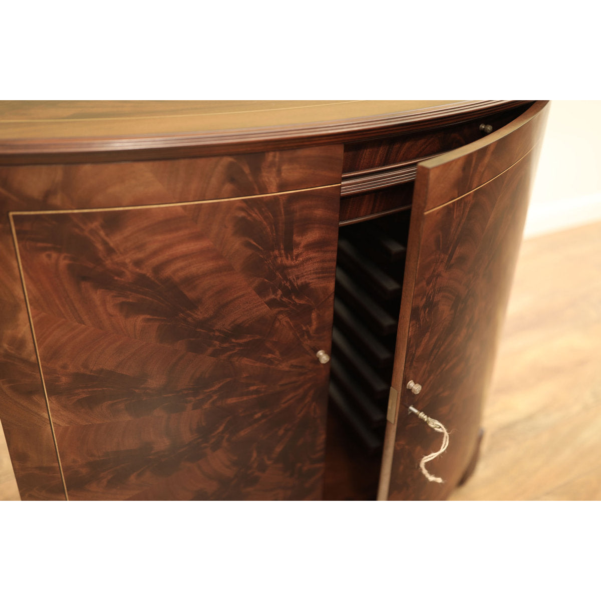 Round Mahogany Wood Dining Table