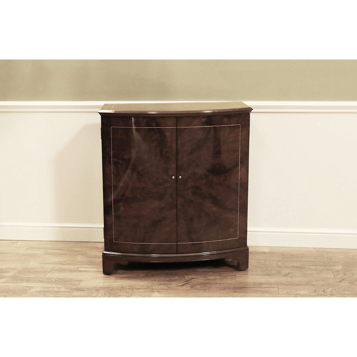 Round Mahogany Wood Dining Table