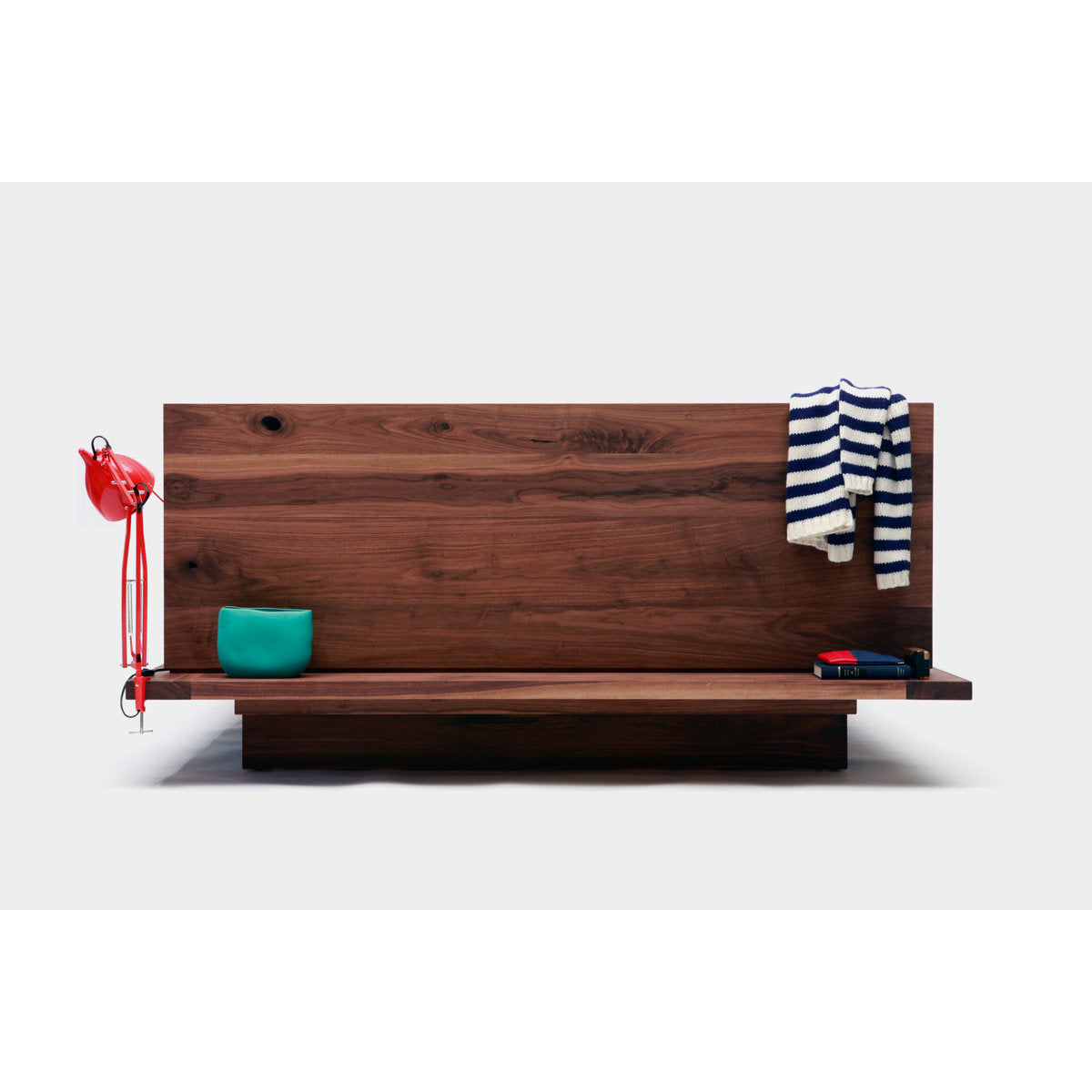 Artless Sq Platform Bed