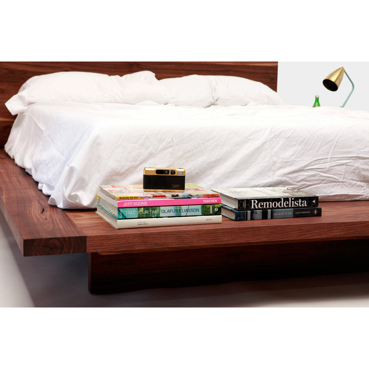 Artless Sq Platform Bed