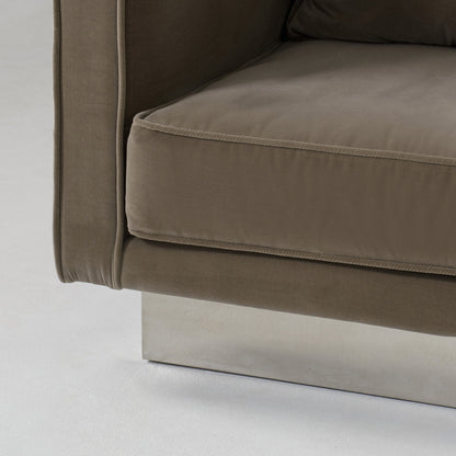 Sonder Living 905 Tuxedo Arm Sofa