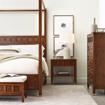 Surrey Hills Canopy Bed