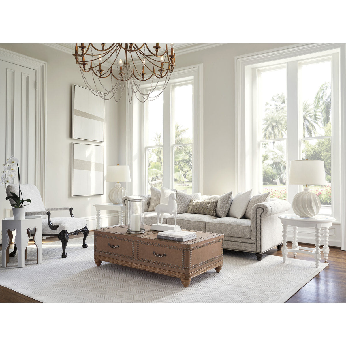 Villa Blanca Cocktail Table