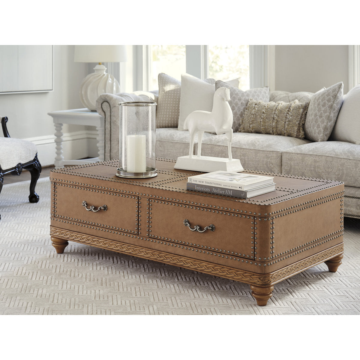 Villa Blanca Cocktail Table