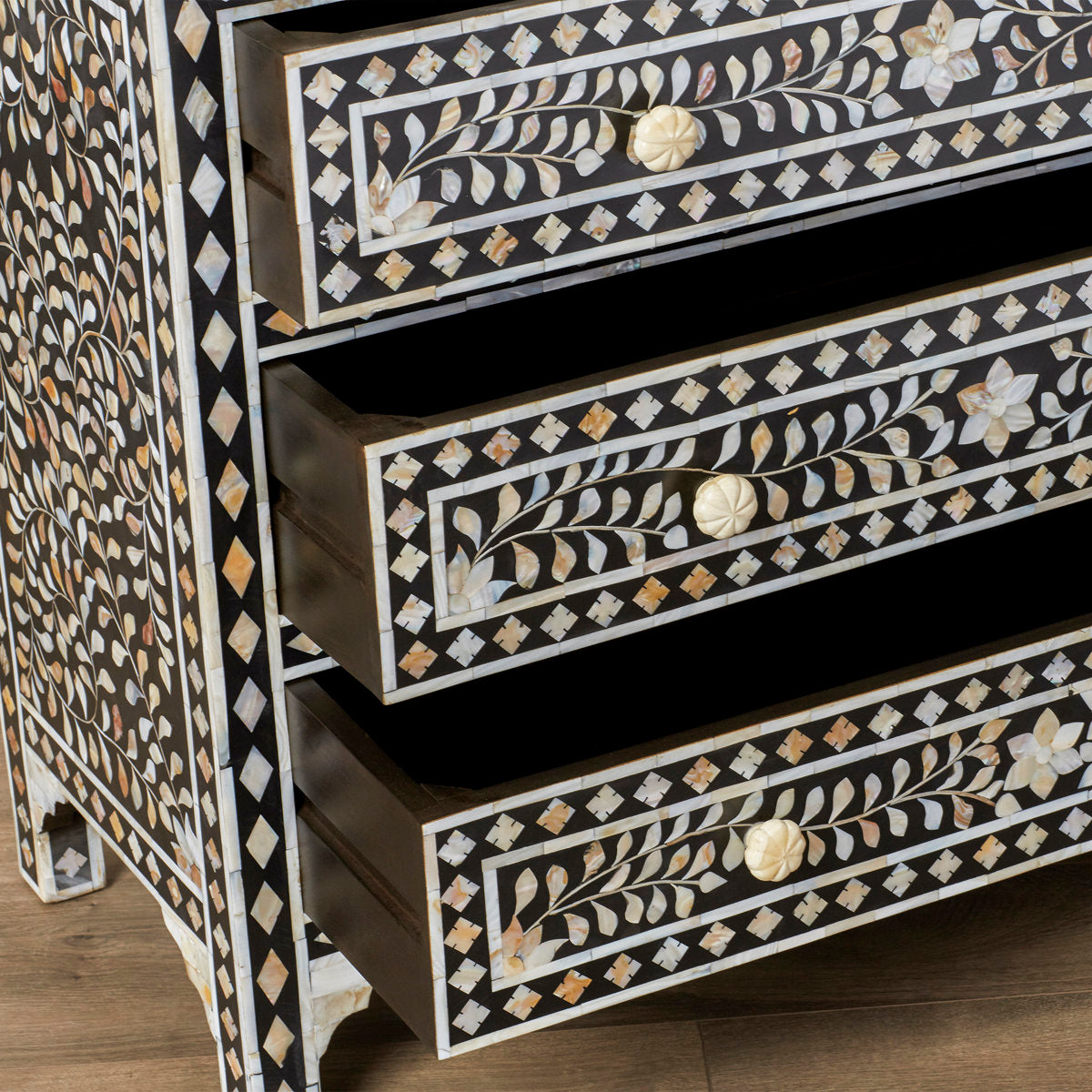 Vivienne Mother Of Pearl Drawer Chest
